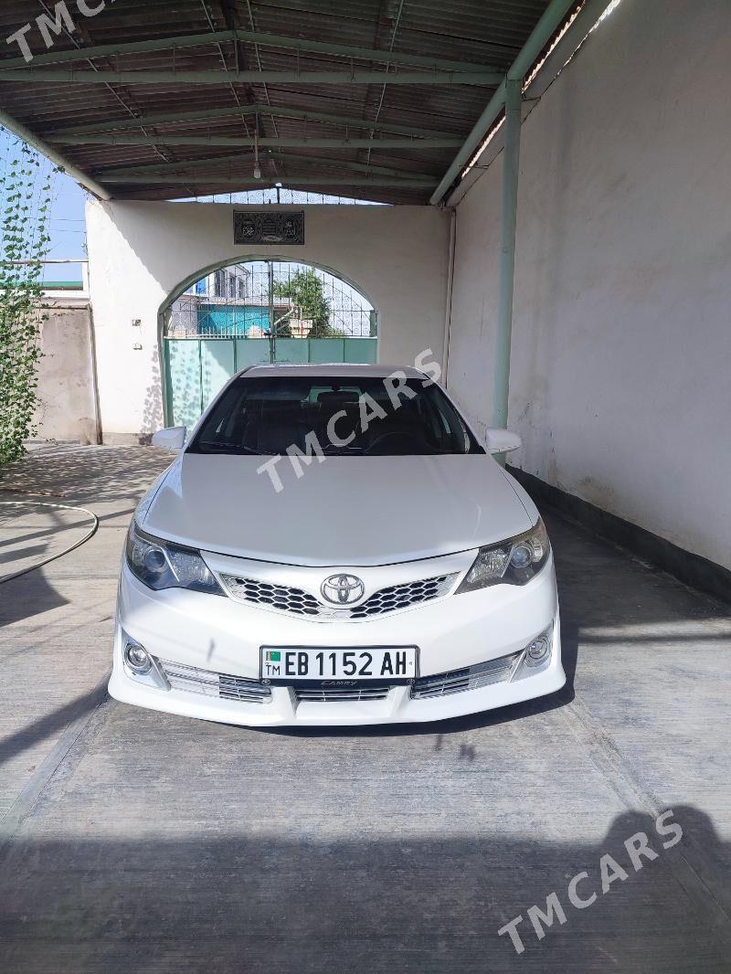 Toyota Camry 2013 - 240 000 TMT - Теджен - img 2