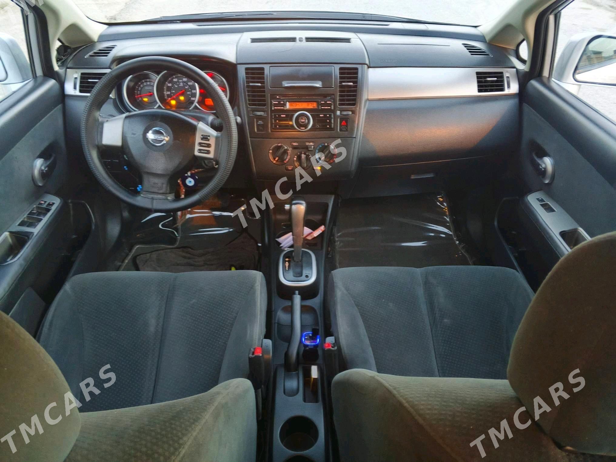 Nissan Versa 2010 - 130 000 TMT - Бузмеин - img 7