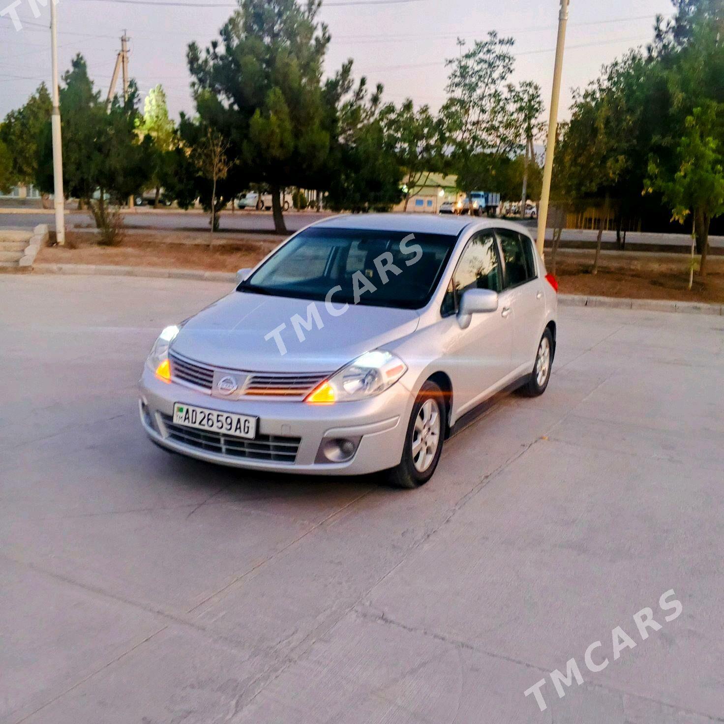 Nissan Versa 2010 - 130 000 TMT - Бузмеин - img 4