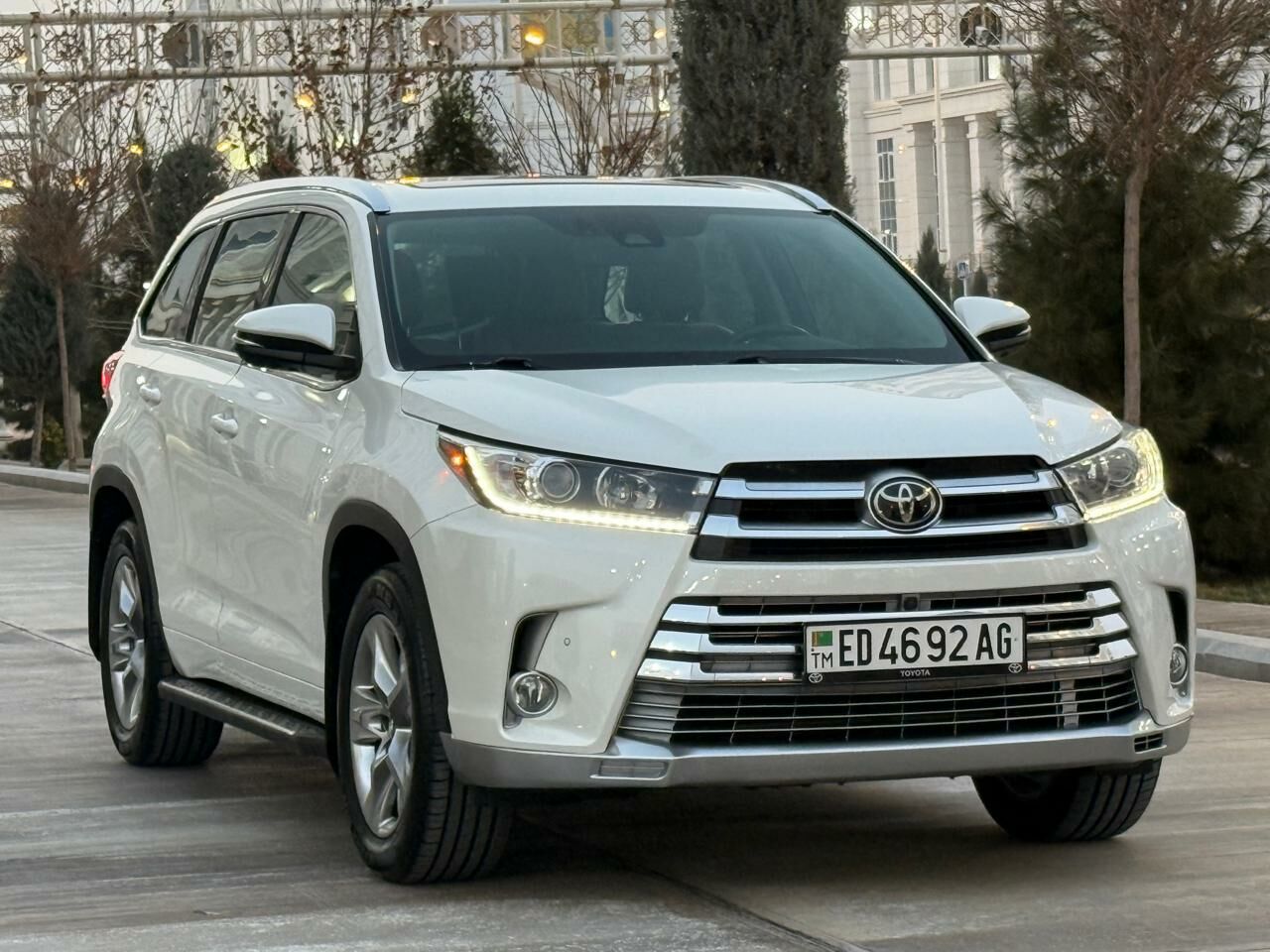 Toyota Highlander 2018 - 588 000 TMT - Ашхабад - img 2