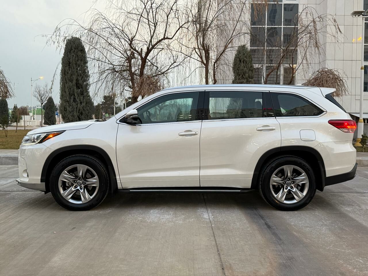 Toyota Highlander 2018 - 588 000 TMT - Ашхабад - img 6