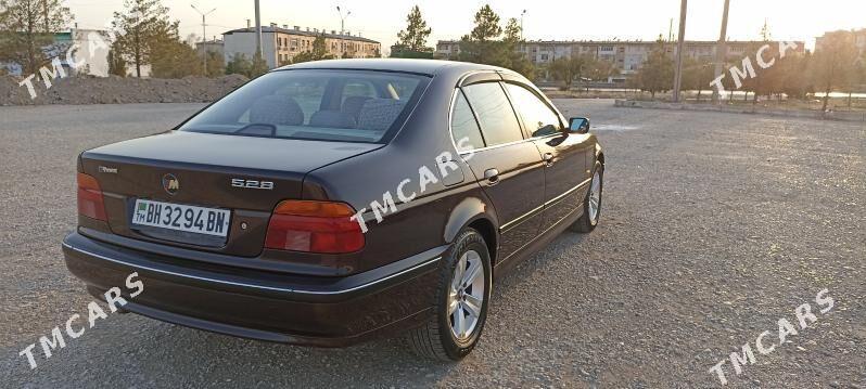 BMW E39 1998 - 100 000 TMT - Балканабат - img 3