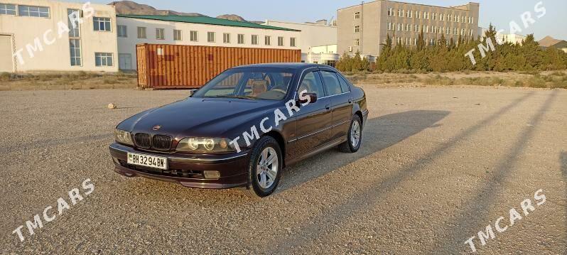 BMW E39 1998 - 100 000 TMT - Балканабат - img 2
