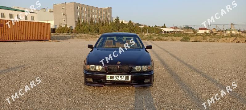BMW E39 1998 - 100 000 TMT - Балканабат - img 4