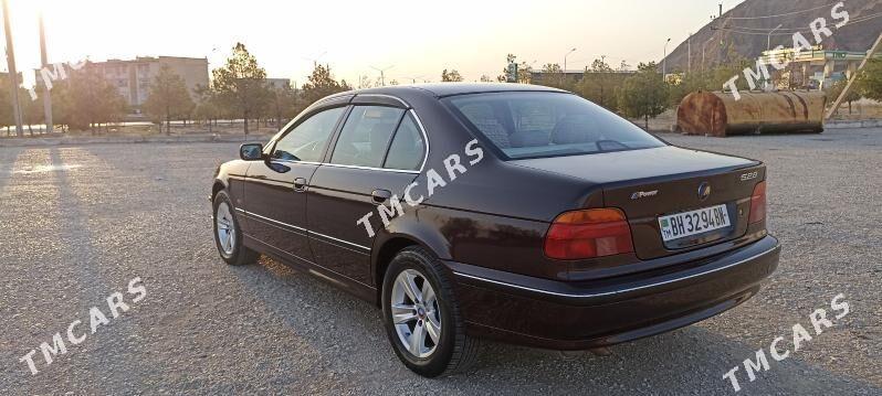 BMW E39 1998 - 100 000 TMT - Балканабат - img 10