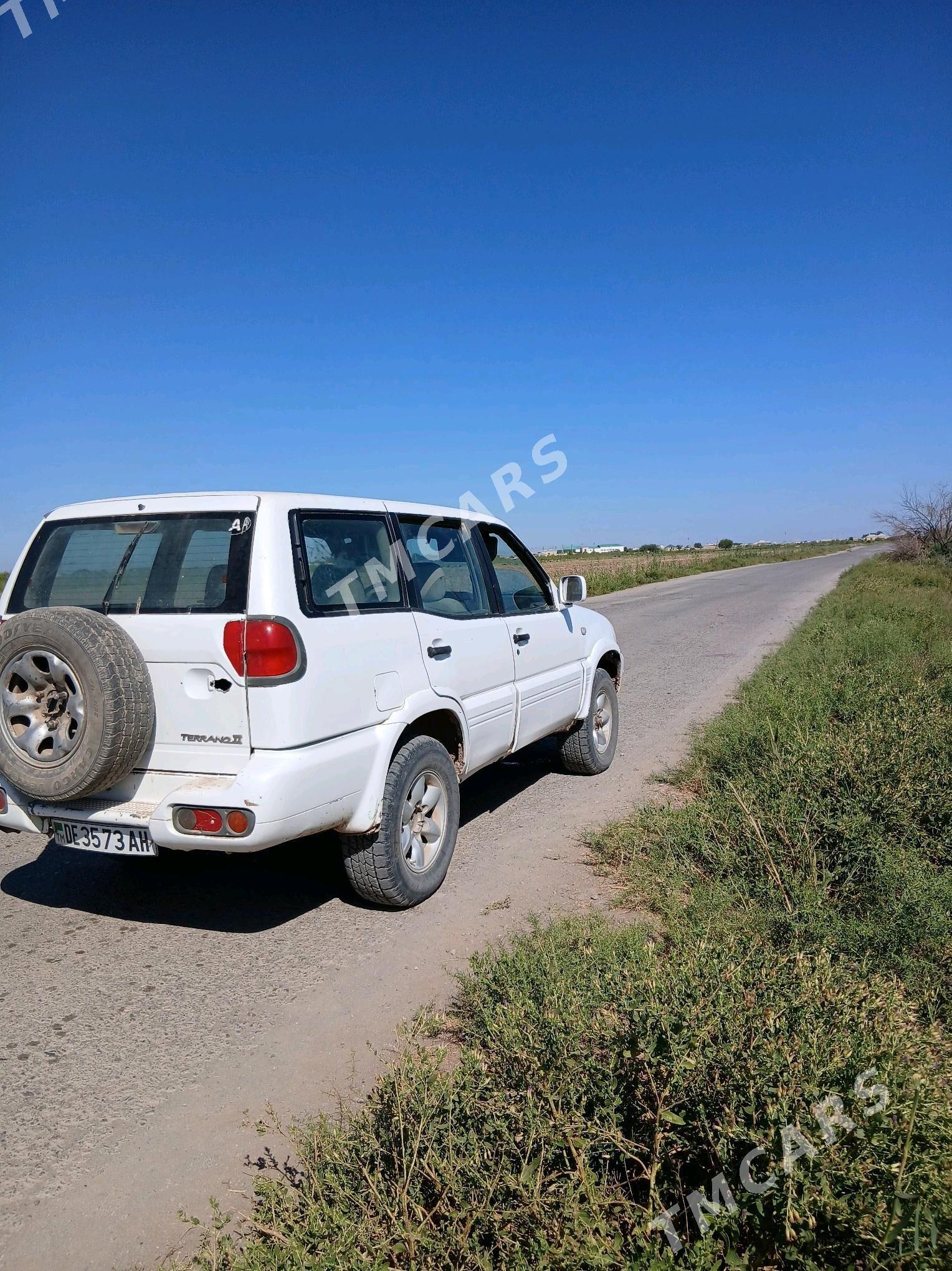 Nissan Terrano 2001 - 25 000 TMT - Теджен - img 2