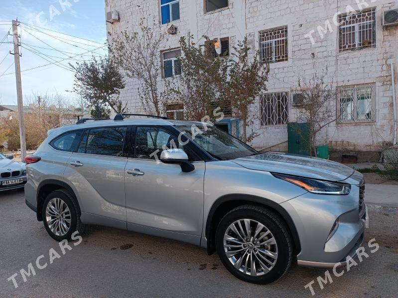 Toyota Highlander 2021 - 480 000 TMT - Балканабат - img 4