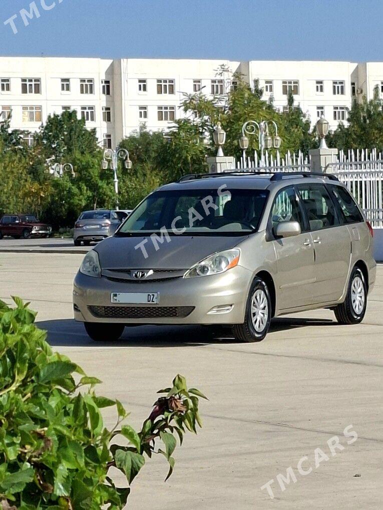 Toyota Sienna 2008 - 240 000 TMT - Дашогуз - img 5