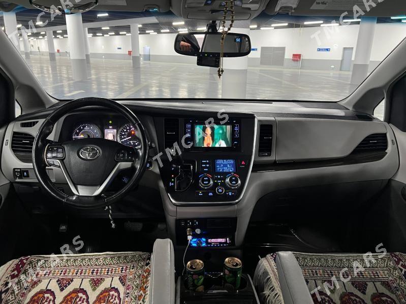 Toyota Sienna 2016 - 430 000 TMT - Ашхабад - img 7