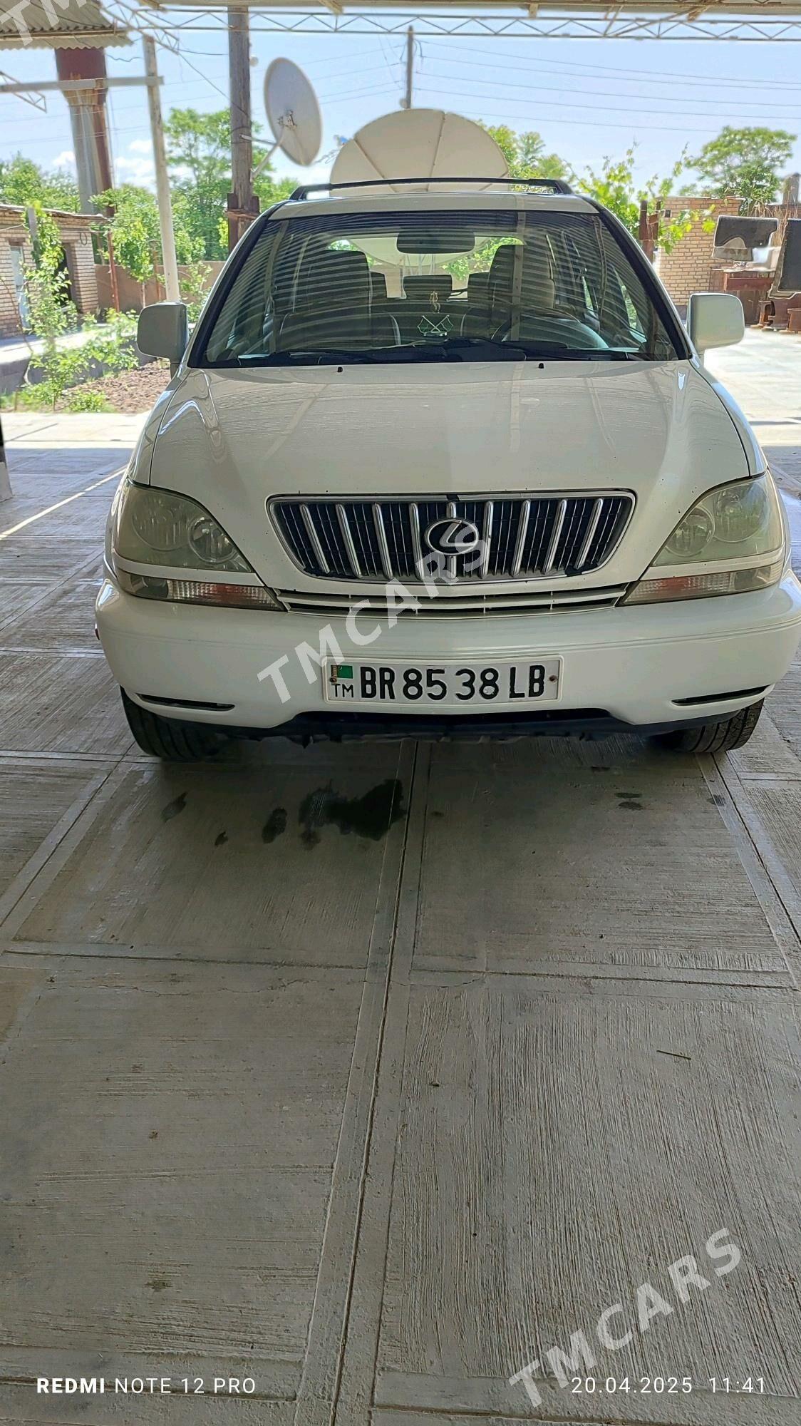 Lexus RX 300 2003 - 230 000 TMT - Саят - img 4
