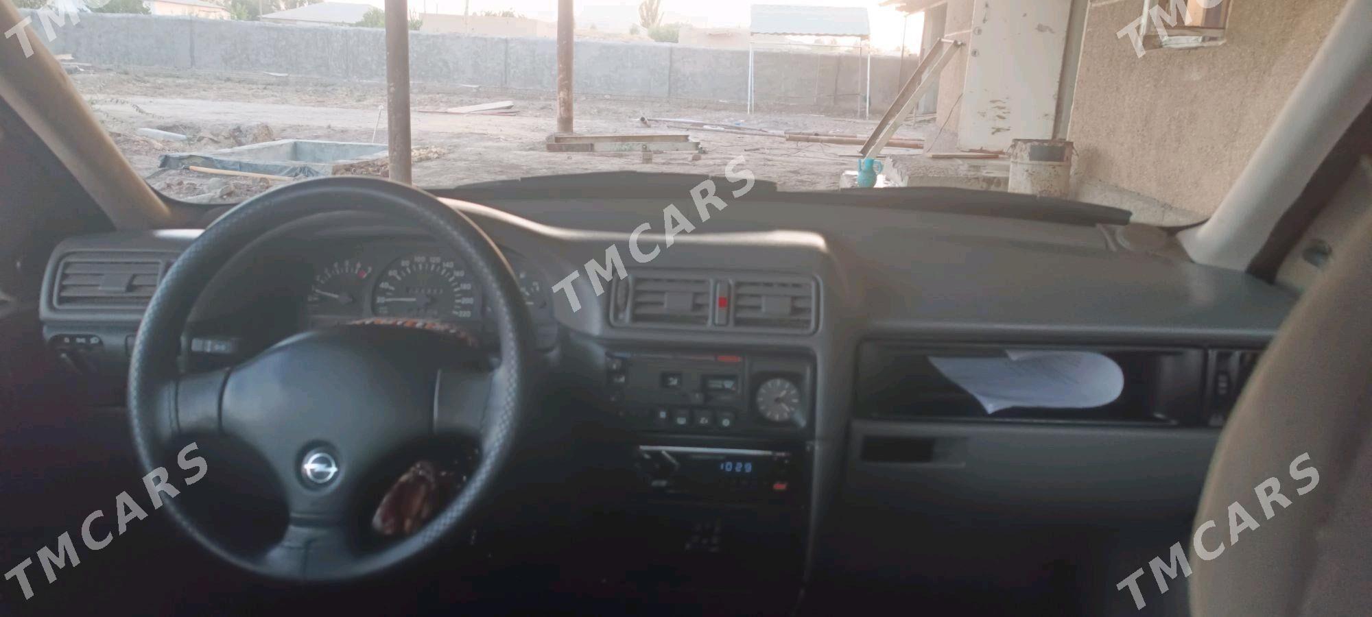 Opel Vectra 1990 - 33 000 TMT - Гурбансолтан Едже - img 5