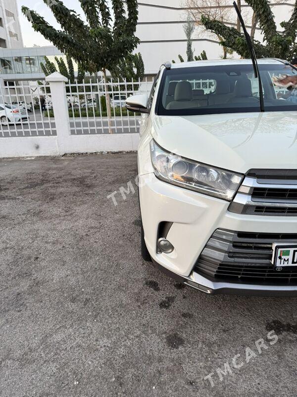 Toyota Highlander 2018 - 350 000 TMT - Ашхабад - img 5