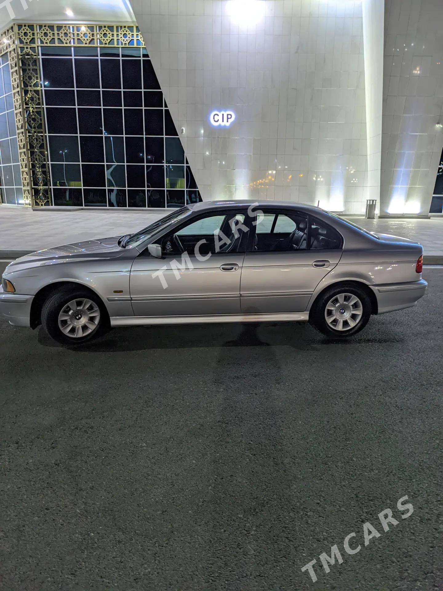 BMW E39 2002 - 115 000 TMT - Balkanabat - img 5
