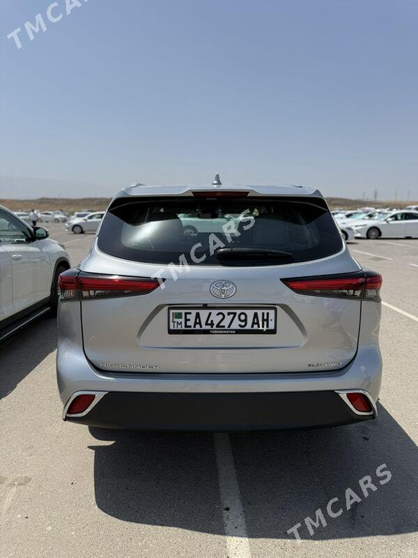 Toyota Highlander 2022 - 591 000 TMT - Aşgabat - img 4
