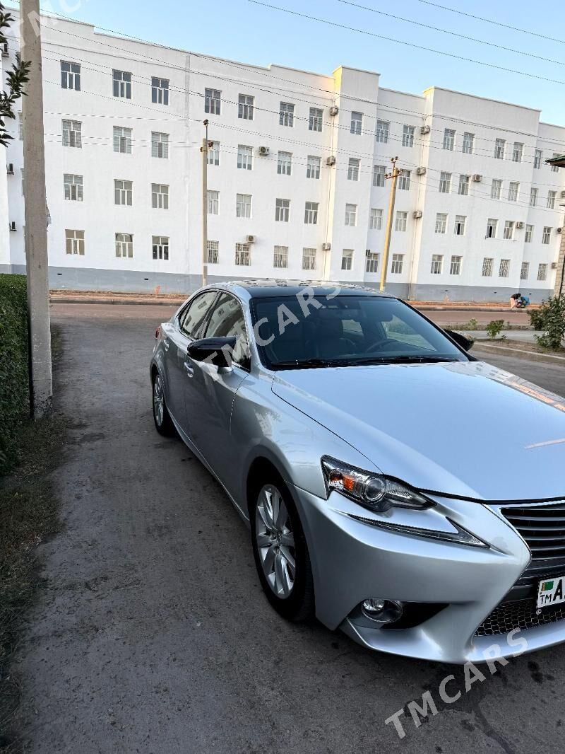 Lexus IS 2016 - 300 000 TMT - Daşoguz - img 3