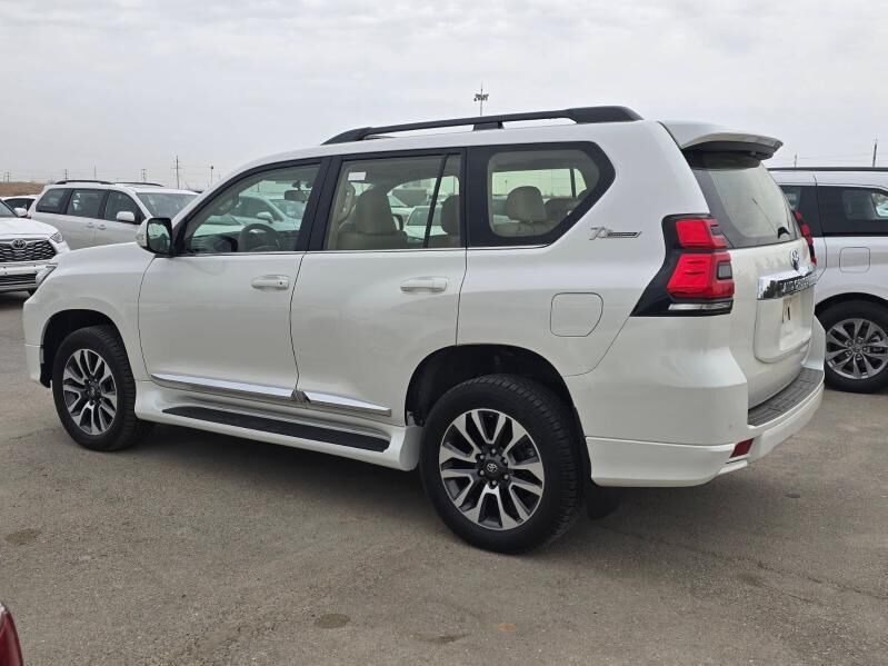 Toyota Land Cruiser Prado 2022 - 985 000 TMT - Ашхабад - img 6