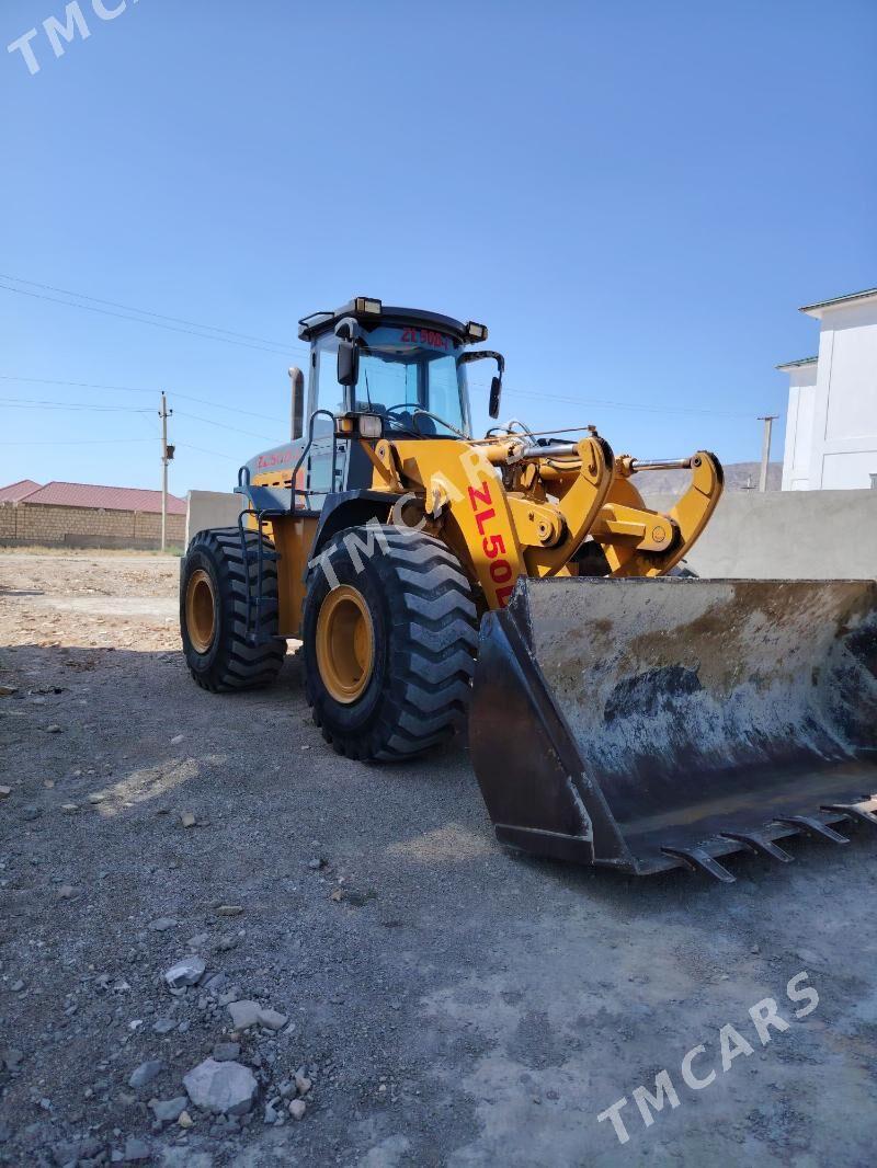 XCMG ZL50 2010 - 400 000 TMT - Балканабат - img 2