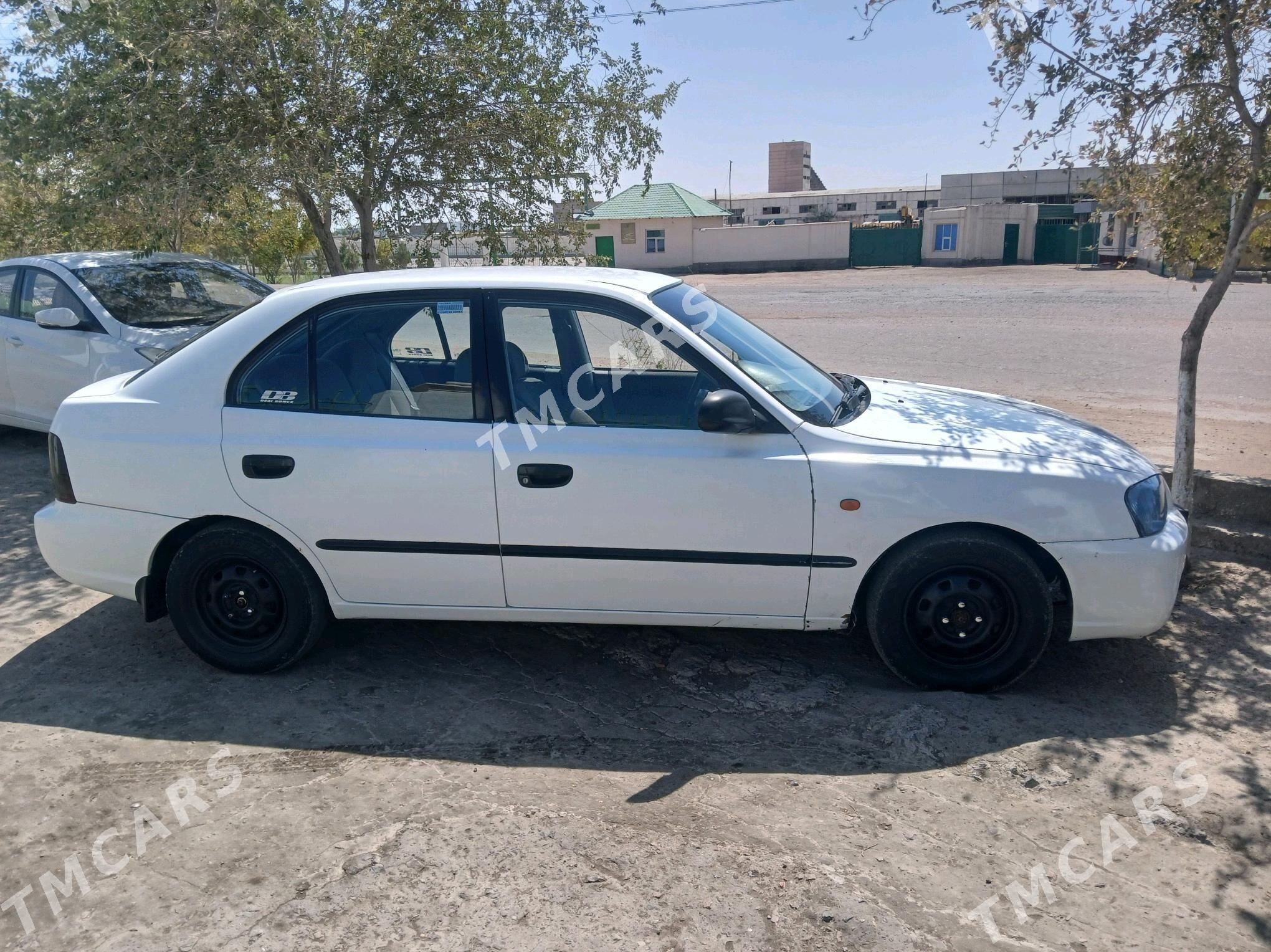 Hyundai Accent 2002 - 32 000 TMT - Дашогуз - img 3