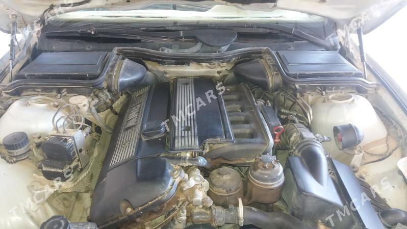 BMW E39 2000 - 80 000 TMT - Кака - img 9