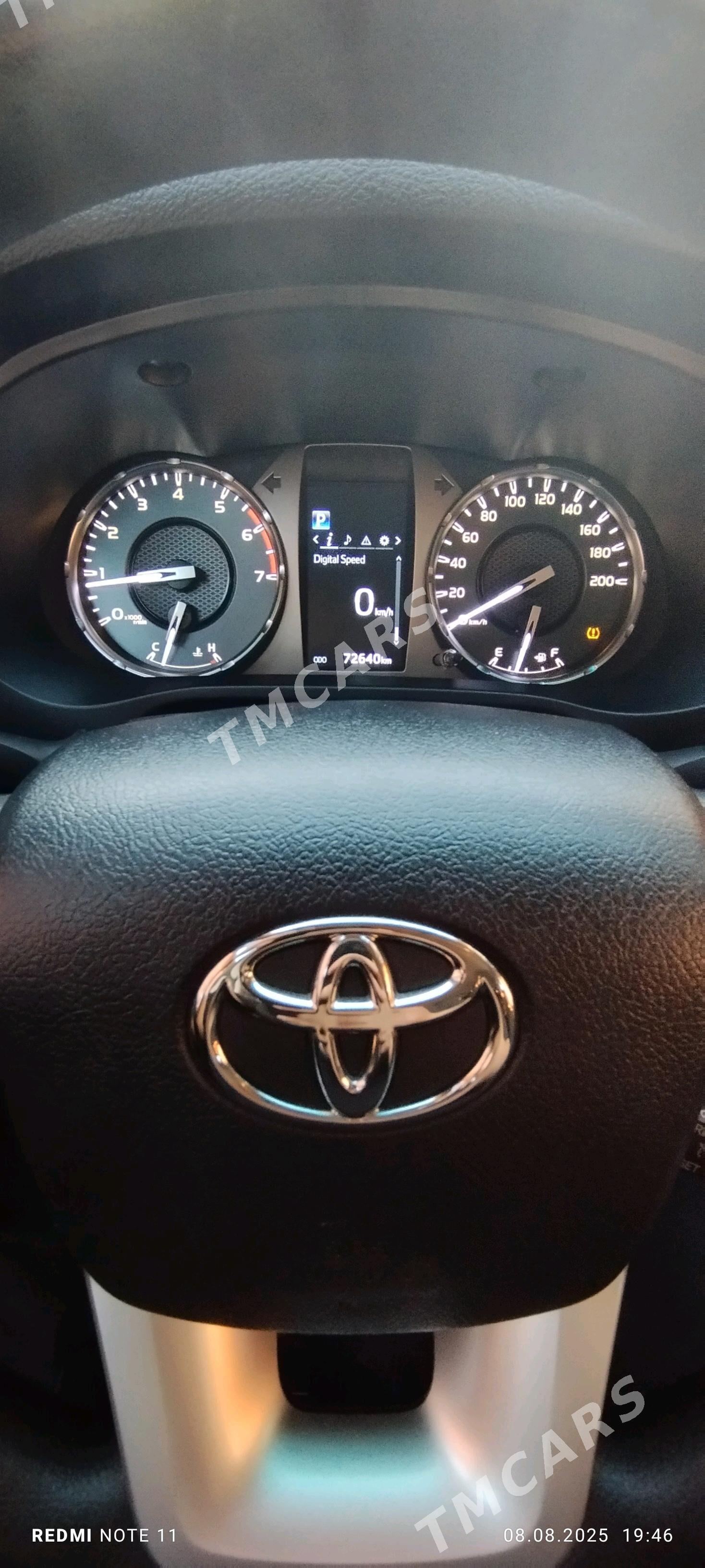 Toyota Hilux 2021 - 610 000 TMT - Бузмеин - img 9
