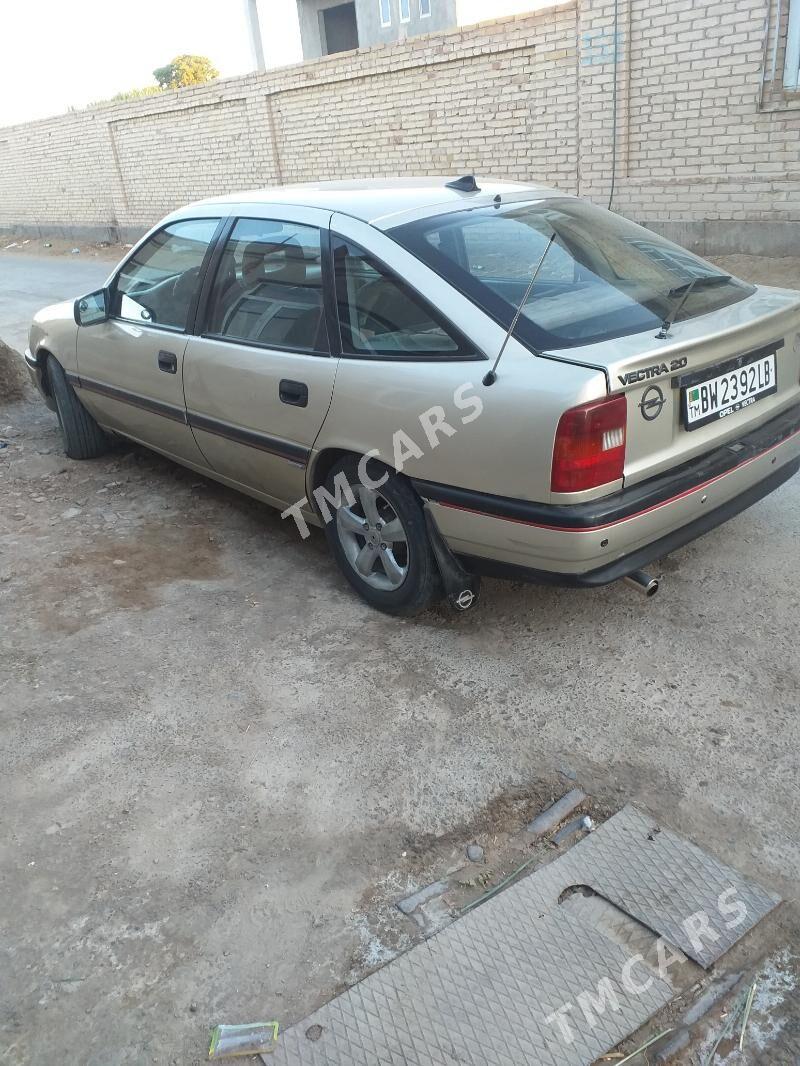 Opel Vectra 1989 - 30 000 TMT - Çärjew - img 2
