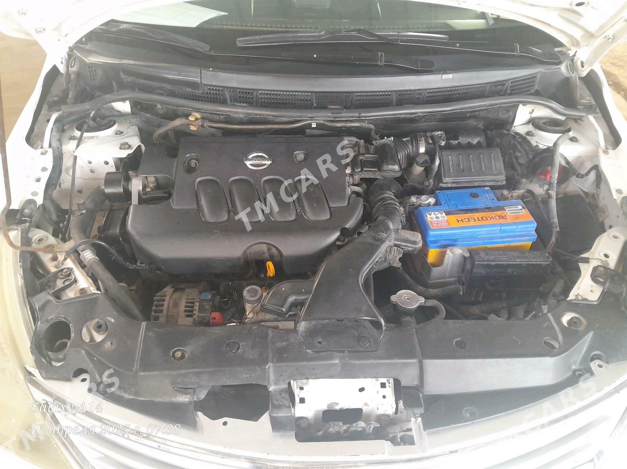 Nissan Versa 2010 - 125 000 TMT - Кака - img 2