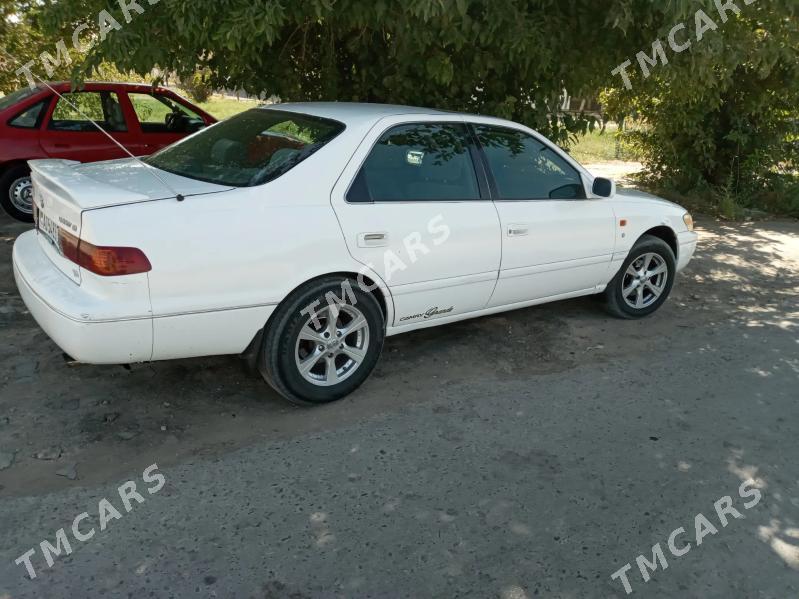 Toyota Camry 2000 - 120 000 TMT - Дянев - img 3