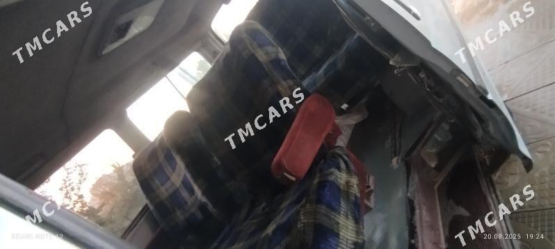 Toyota Hiace 1993 - 60 000 TMT - Murgap - img 2
