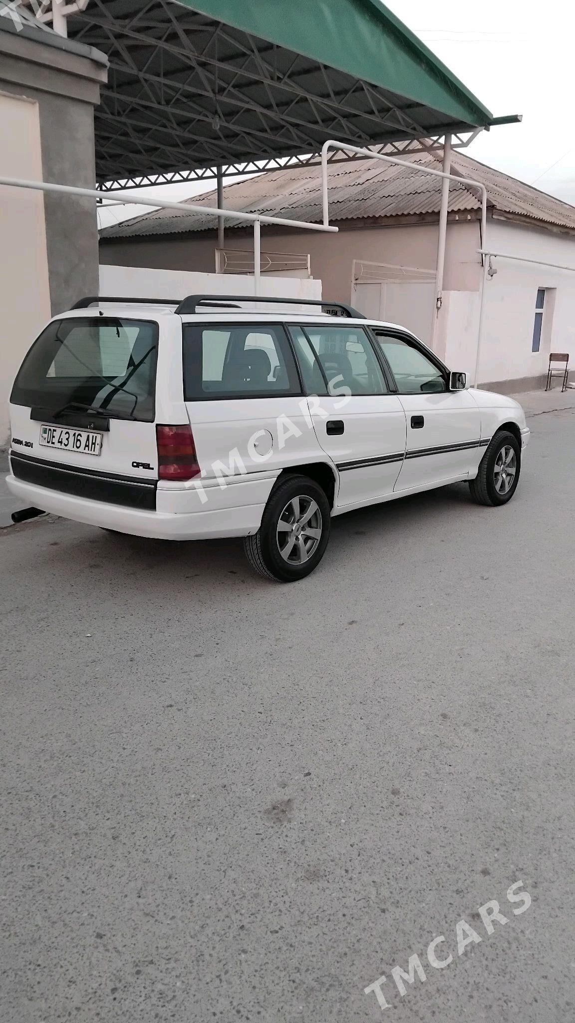 Opel Astra 1994 - 37 000 TMT - Бахарден - img 3