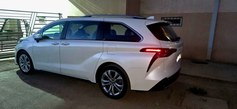 Toyota Sienna 2022 - 600 000 TMT - Ашхабад - img 5