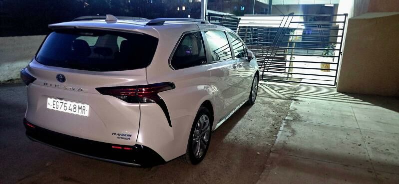 Toyota Sienna 2022 - 600 000 TMT - Ашхабад - img 6