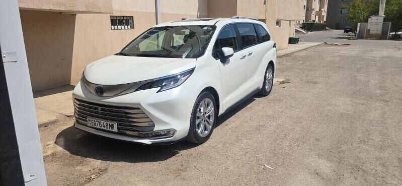 Toyota Sienna 2022 - 600 000 TMT - Ашхабад - img 3