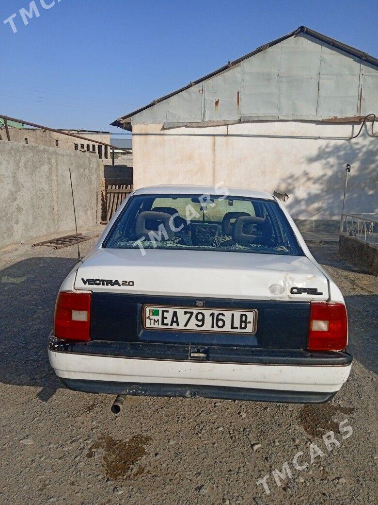 Opel Vectra 1990 - 18 000 TMT - Магданлы - img 3