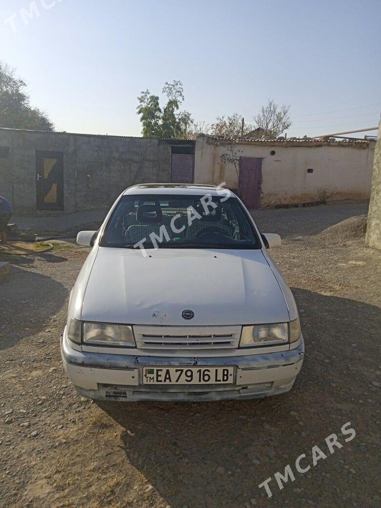 Opel Vectra 1990 - 18 000 TMT - Магданлы - img 2