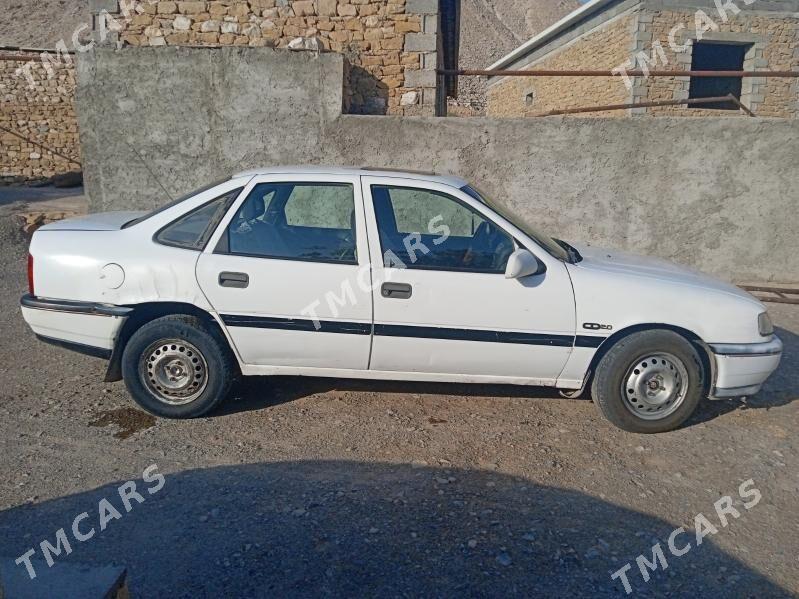 Opel Vectra 1990 - 18 000 TMT - Магданлы - img 5