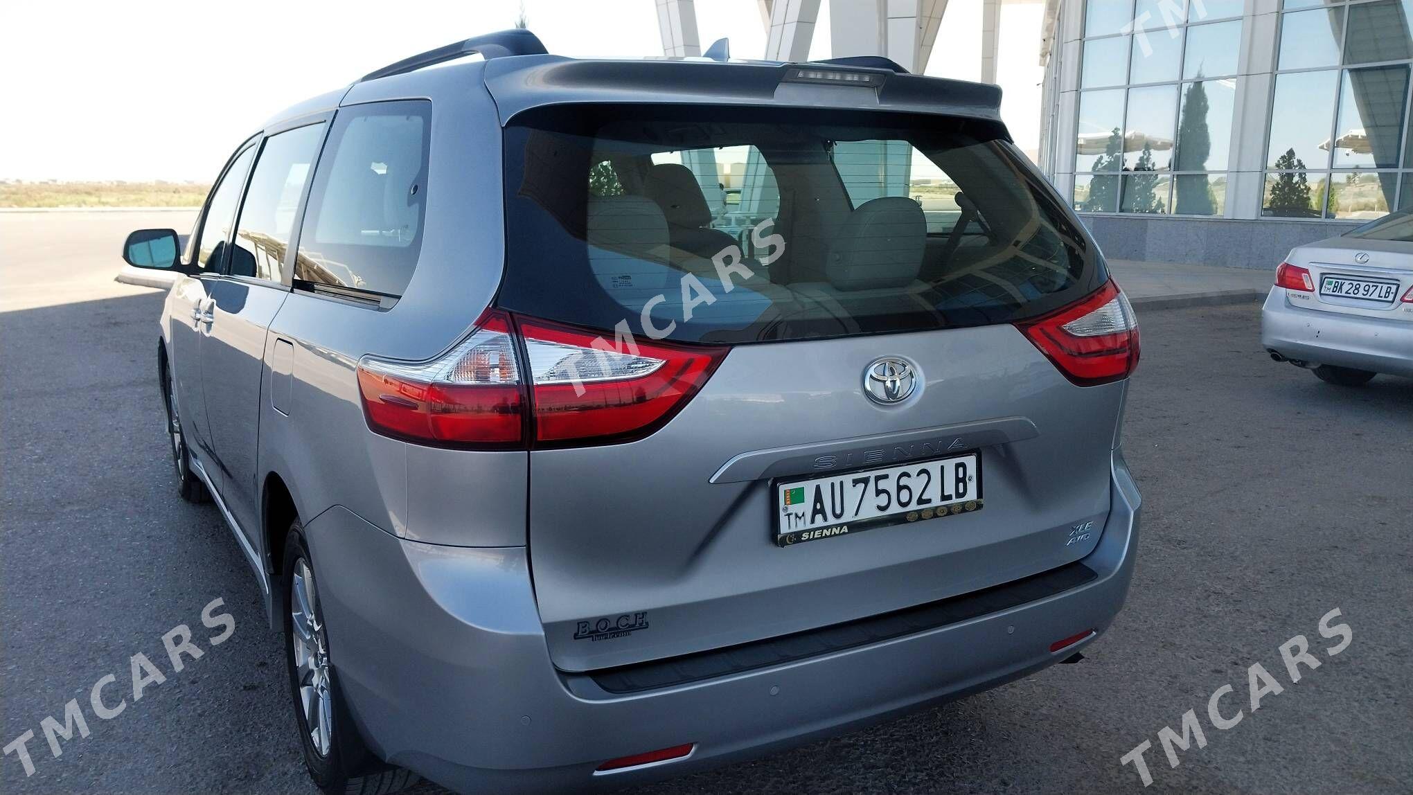 Toyota Sienna 2018 - 420 000 TMT - Туркменабат - img 4