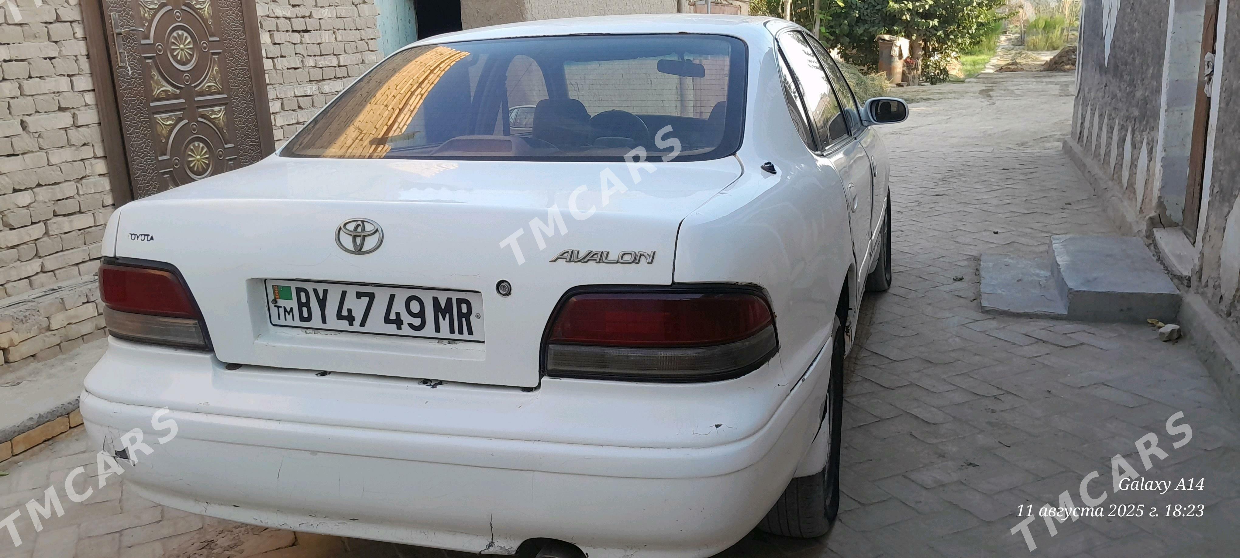 Toyota Avalon 1996 - 65 000 TMT - Ёлётен - img 1