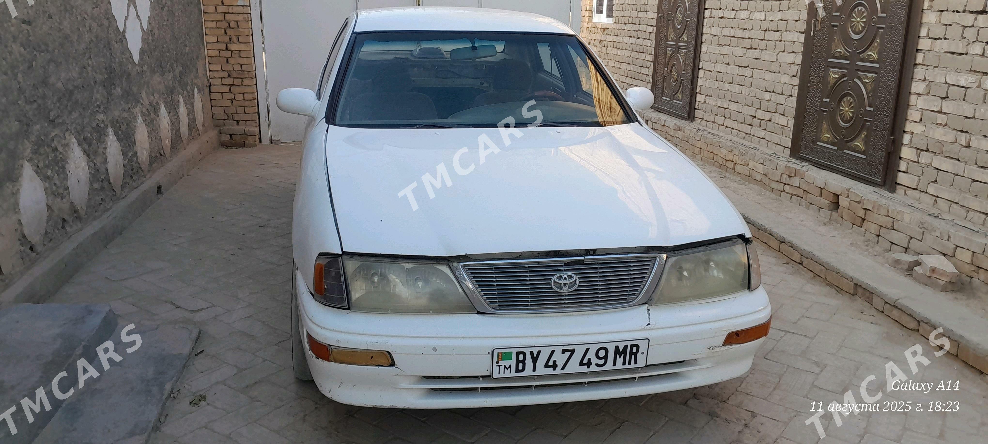 Toyota Avalon 1996 - 65 000 TMT - Ёлётен - img 3