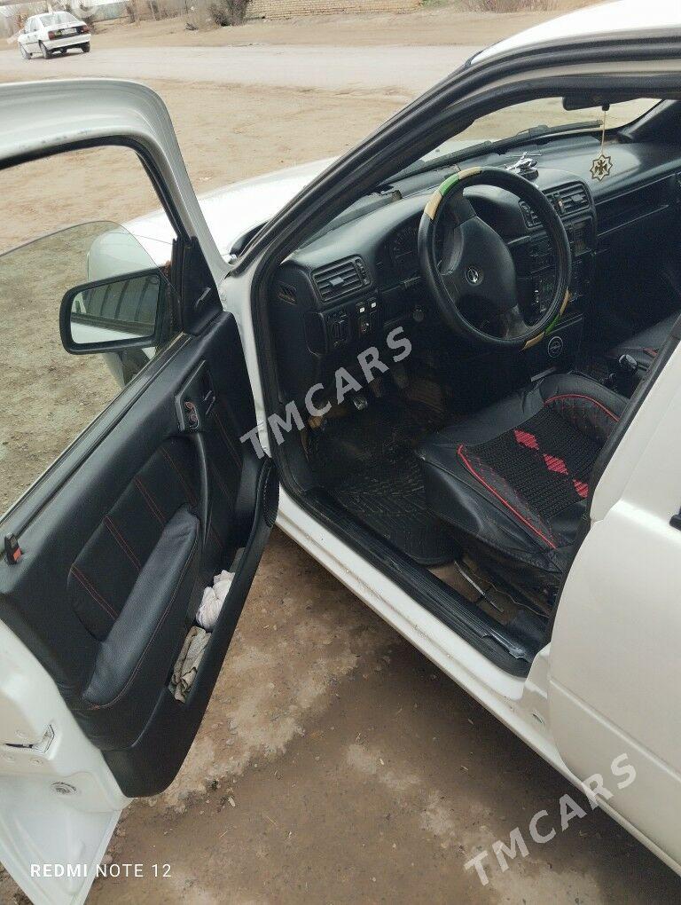 Opel Vectra 1993 - 40 000 TMT - Мургап - img 7