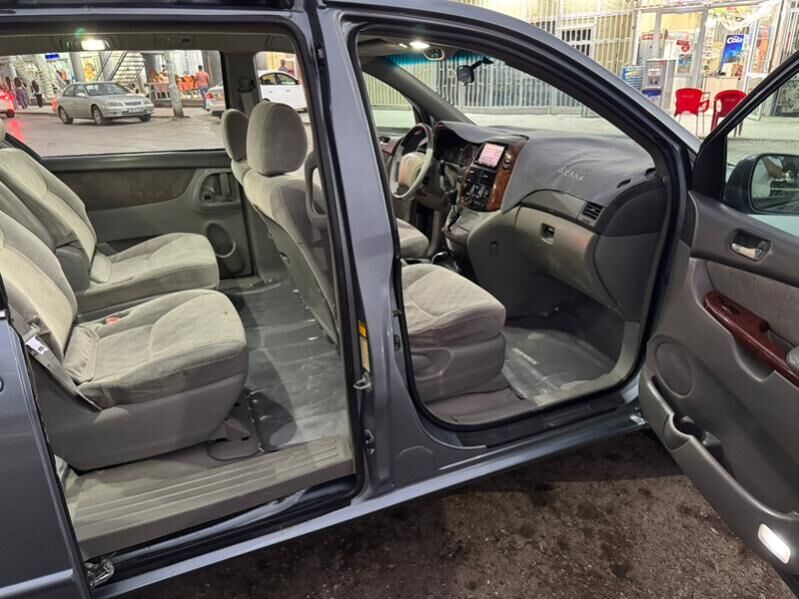 Toyota Sienna 2004 - 220 000 TMT - Türkmenabat - img 7
