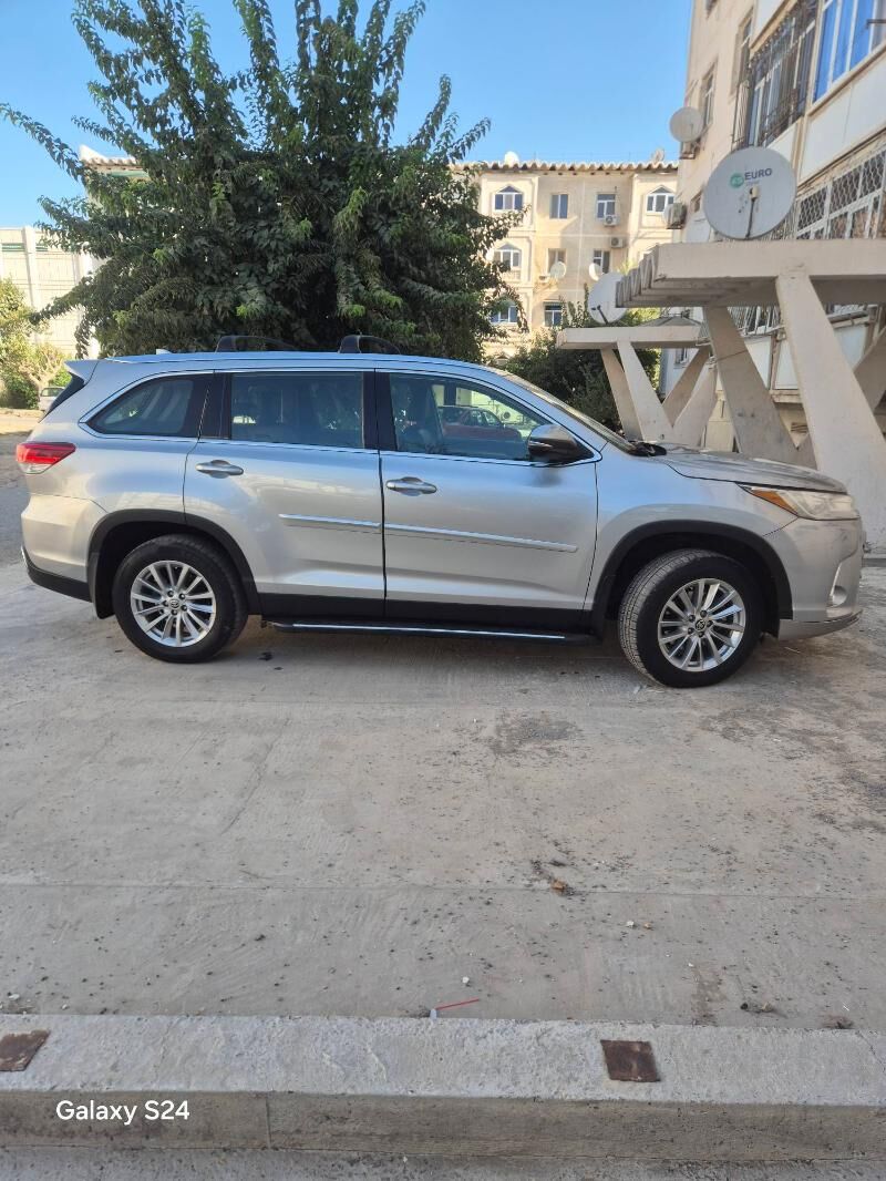 Toyota Highlander 2019 - 445 000 TMT - Türkmenabat - img 8