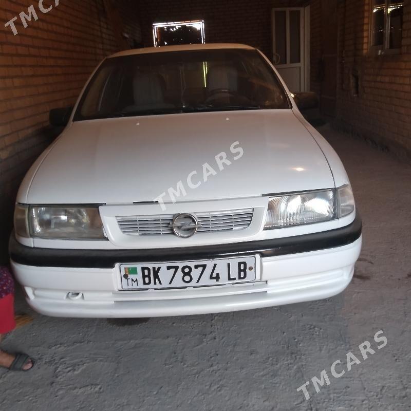 Opel Vectra 1993 - 33 000 TMT - Туркменабат - img 4