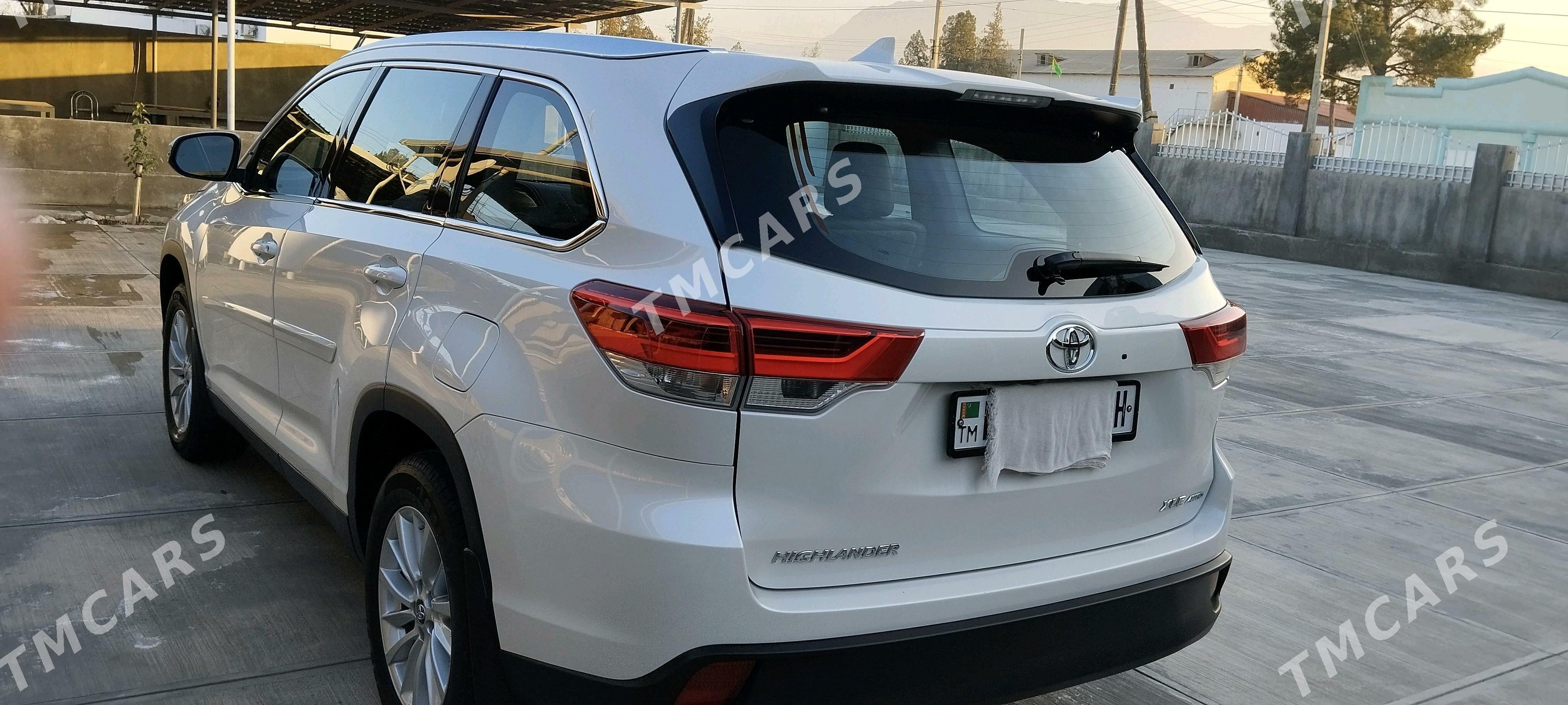 Toyota Highlander 2019 - 620 000 TMT - Gökdepe - img 6