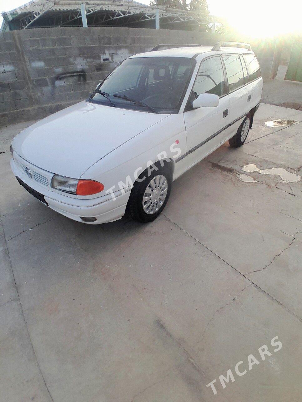 Opel Astra 1995 - 44 000 TMT - Бахарден - img 3