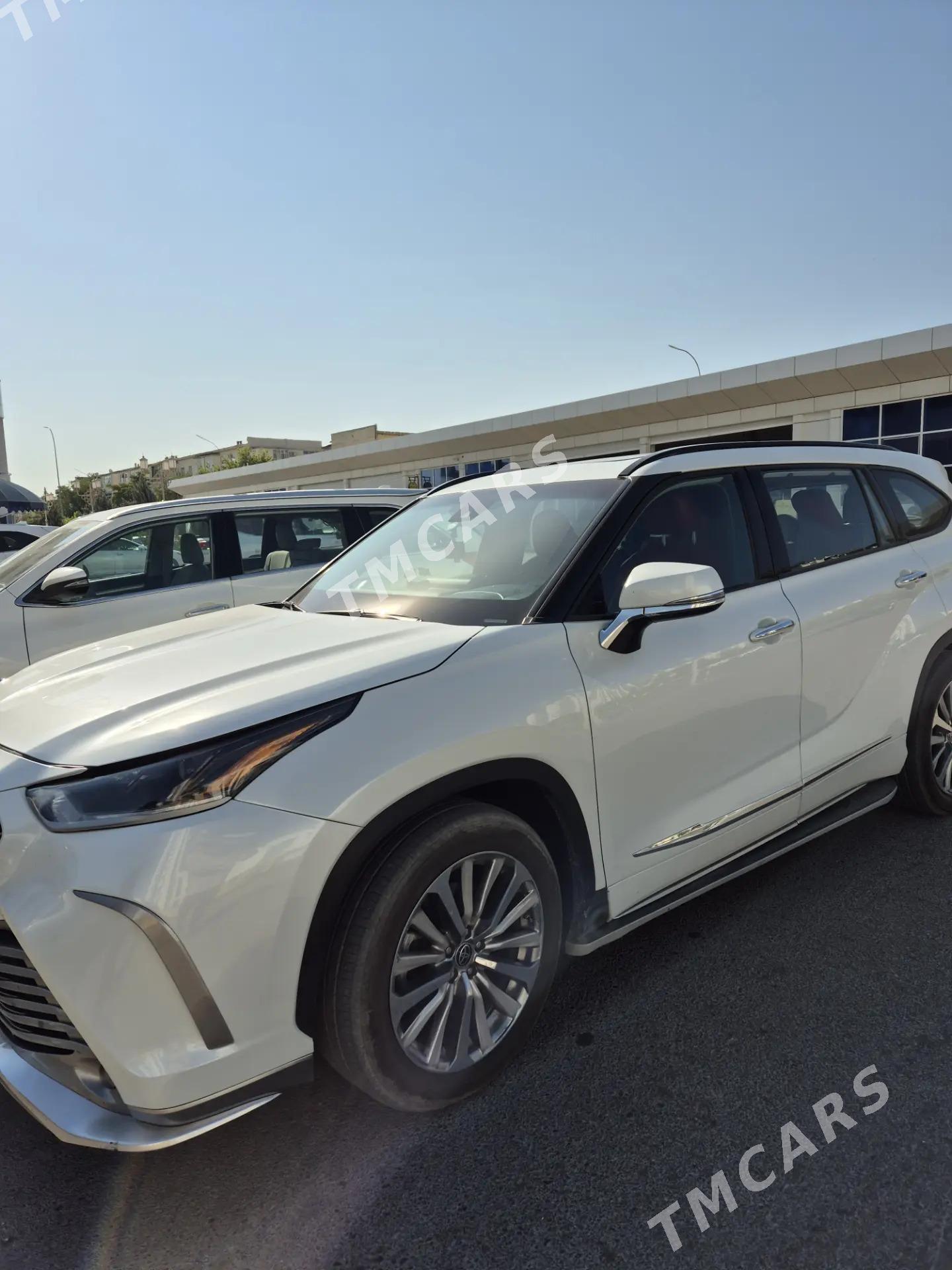 Toyota Highlander 2022 - 640 000 TMT - Aşgabat - img 2