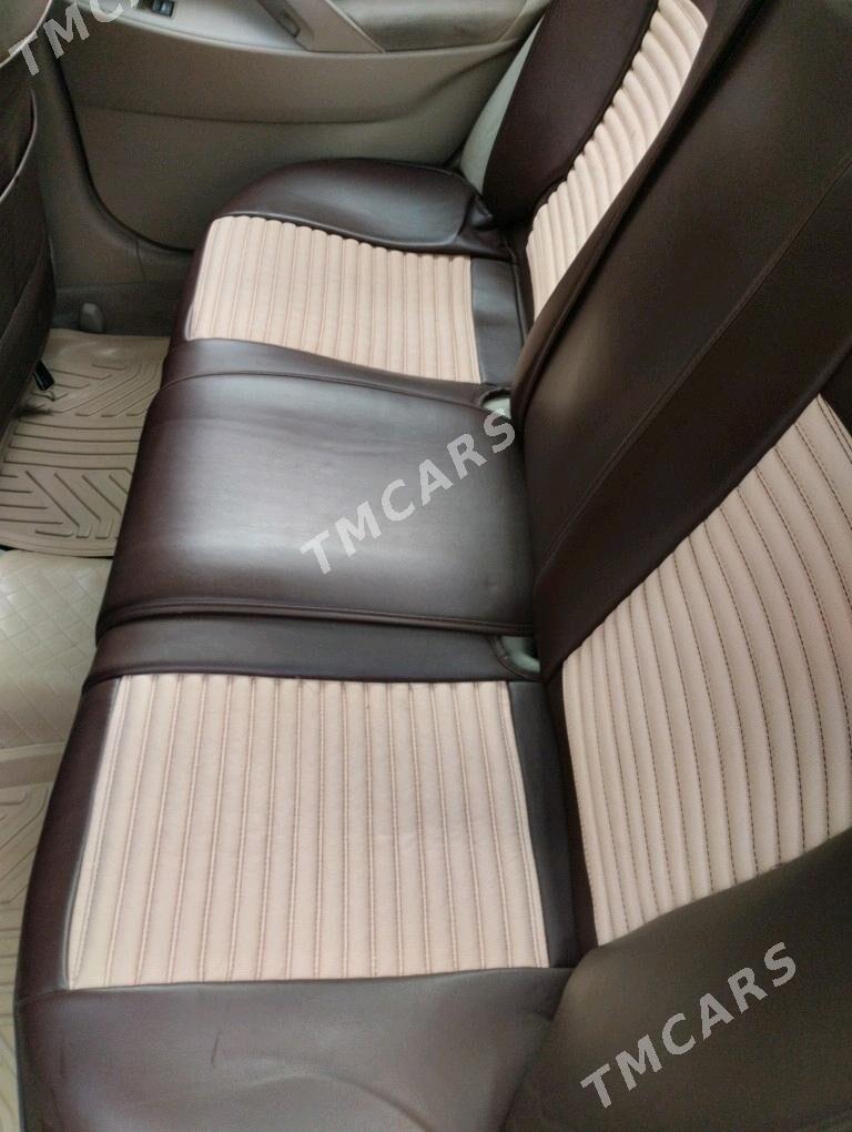Toyota Camry 2011 - 200 000 TMT - Багир - img 3