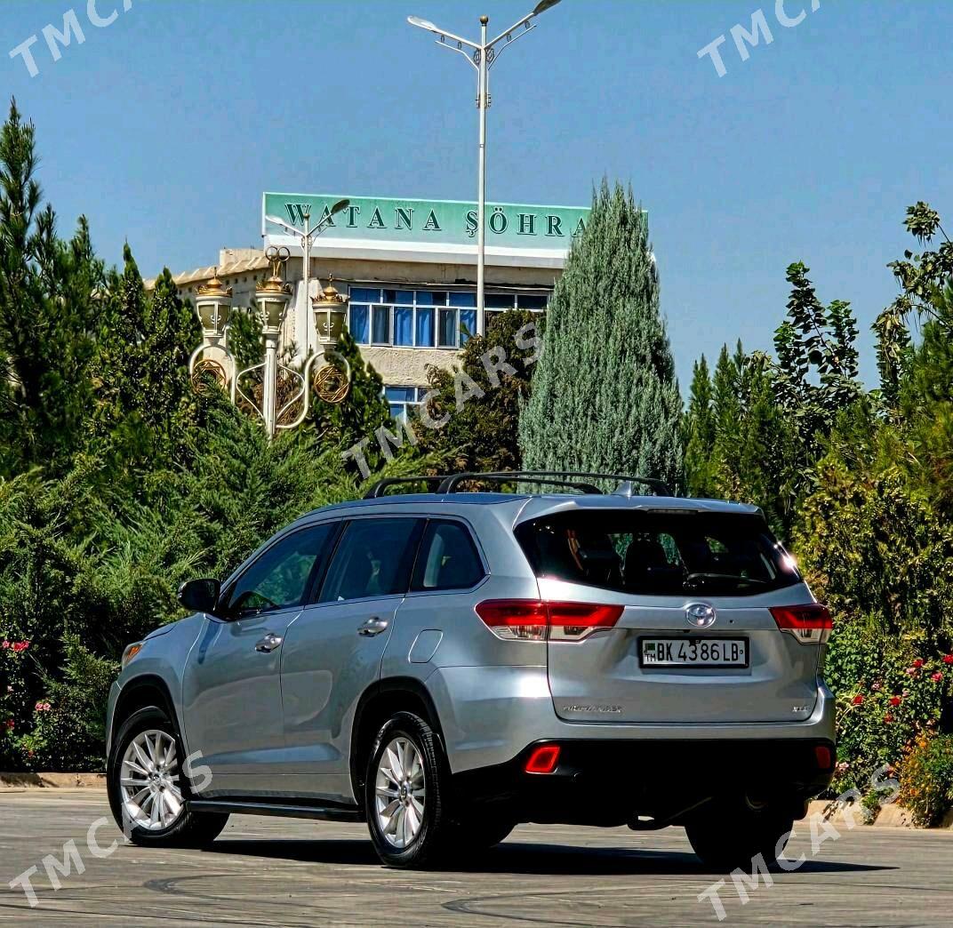 Toyota Highlander 2017 - 470 000 TMT - Фарап - img 10