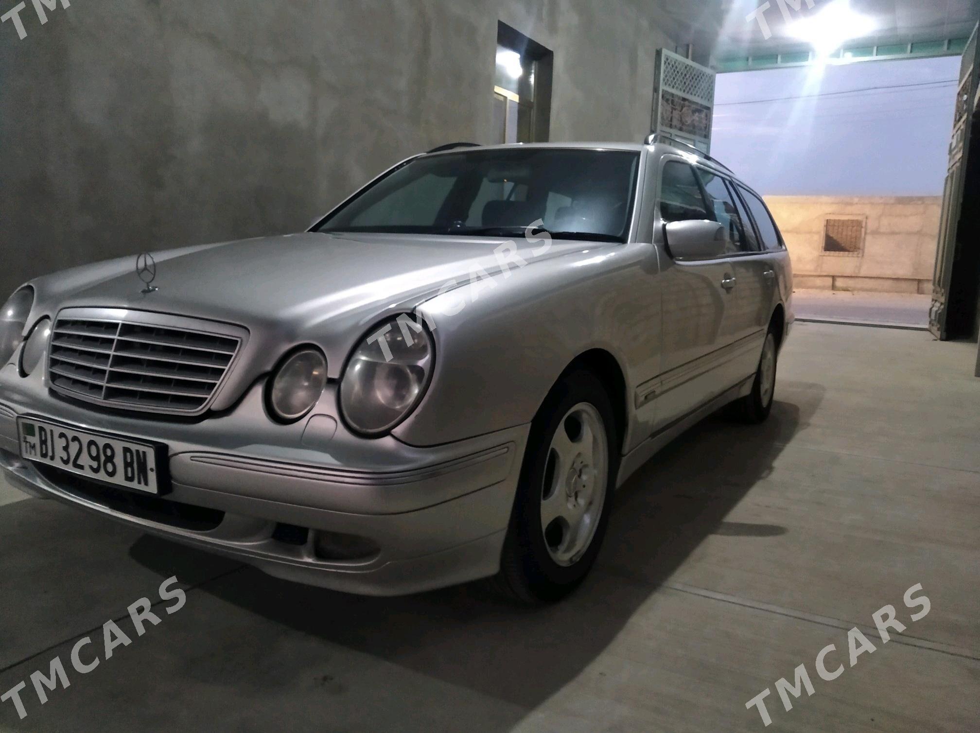 Mercedes-Benz E320 2001 - 115 000 TMT - Гызыларбат - img 6