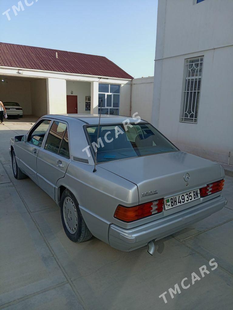 Mercedes-Benz 190E 1990 - 27 000 TMT - Балканабат - img 3