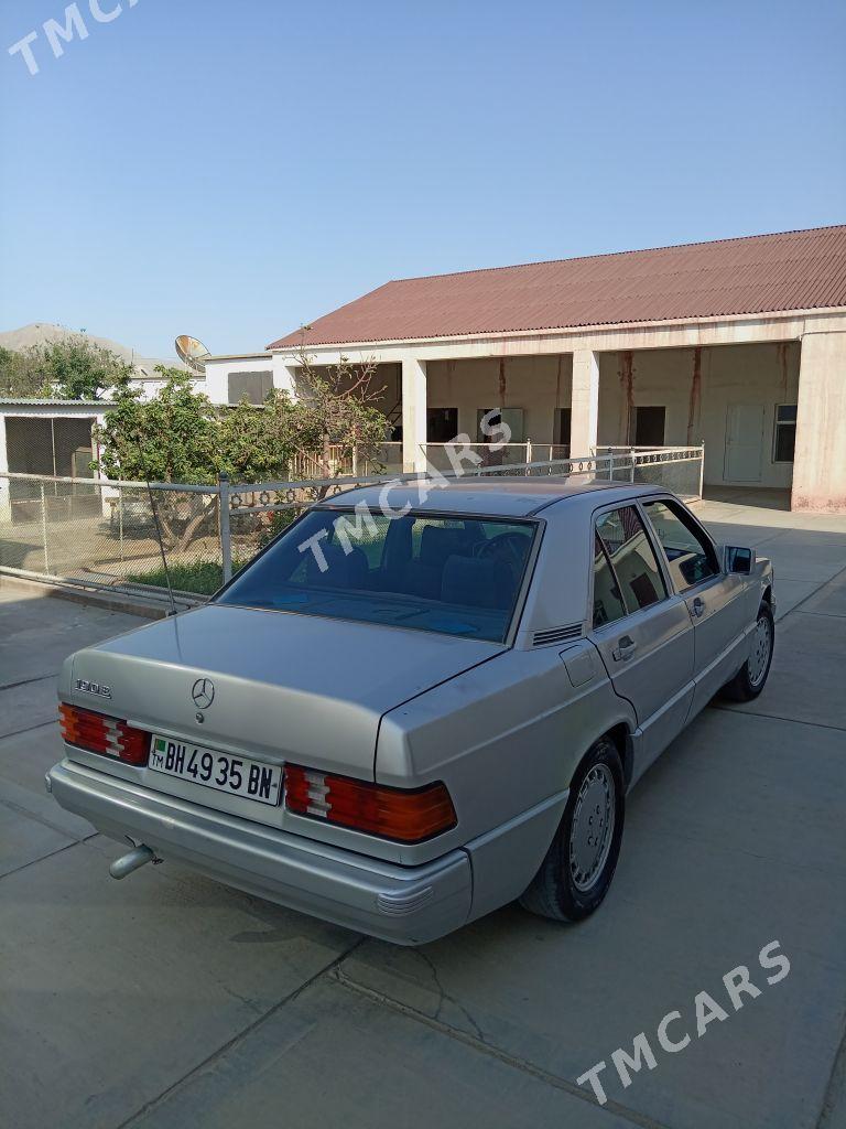Mercedes-Benz 190E 1990 - 27 000 TMT - Балканабат - img 5